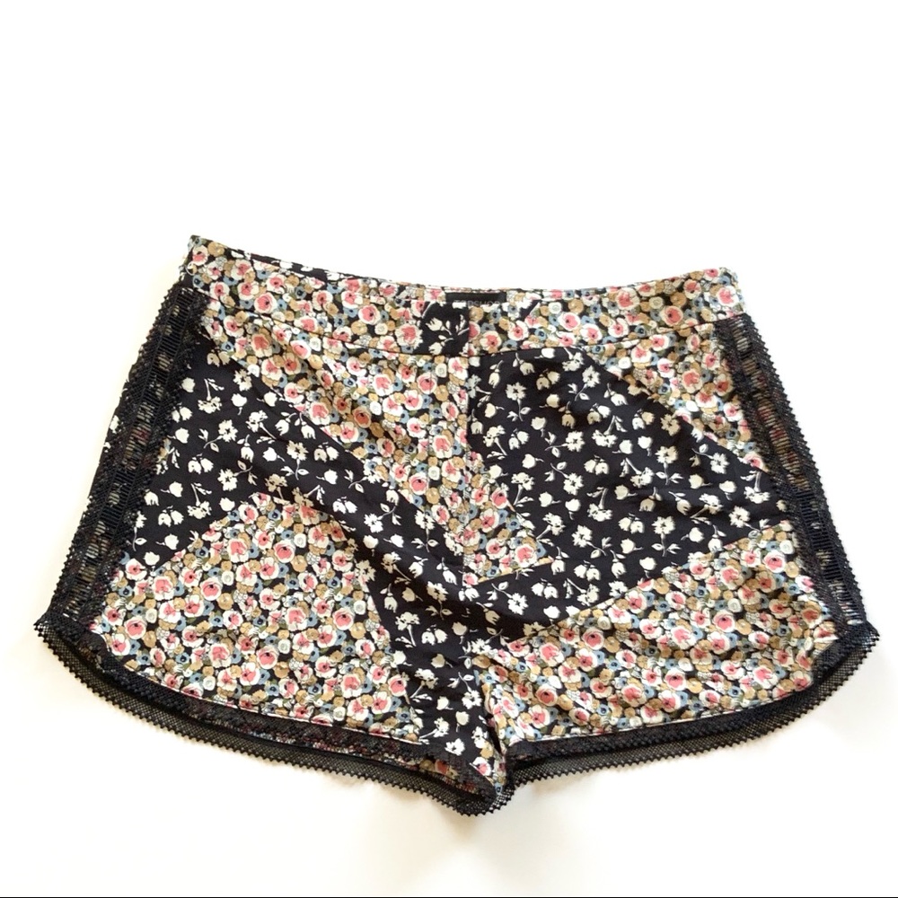 Topshop High Waisted Floral Lace Shorts Black 10